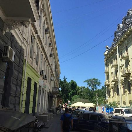 Fiesta Lägenhet Odessa Exteriör bild